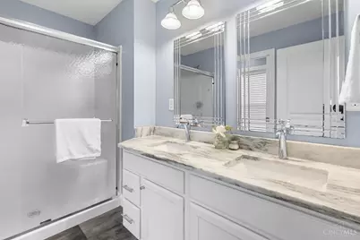 3647 Woodford Road, Cincinnati, OH 45213 - Photo 23