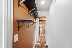 1810 Walker St, Cincinnati, OH 45202 - Photo 25