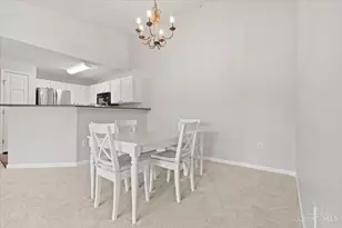 5461 Michelles Oak Ct, Green Township, OH 45248 - Photo 7