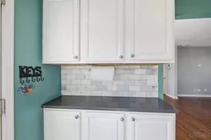 3923 Hemphill Way, Deer Park, OH 45236 - Photo 9