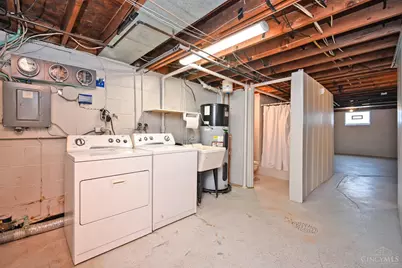 3673 Boomer Road, Cincinnati, OH 45247 - Photo 31