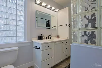 626 E Ross Avenue, Cincinnati, OH 45217 - Photo 15