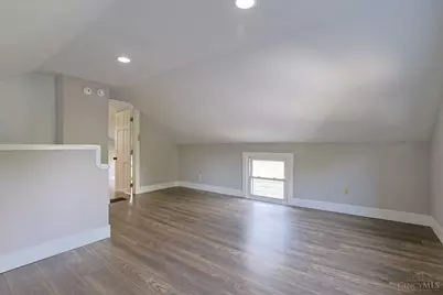 626 E Ross Avenue, Cincinnati, OH 45217 - Photo 13