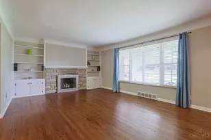 1087 Doolittle Ln, Anderson Township, OH 45230 - Photo 5