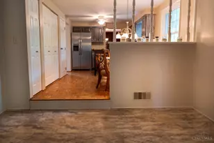 11900 Elmgrove Cir, Springfield Township, OH 45240 - Photo 17