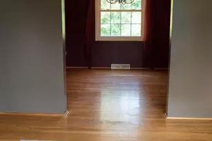 11900 Elmgrove Cir, Springfield Township, OH 45240 - Photo 9