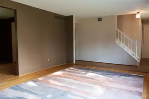 11900 Elmgrove Cir, Springfield Township, OH 45240 - Photo 7