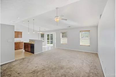 911 Regency Court, Trenton, OH 45067 - Photo 7