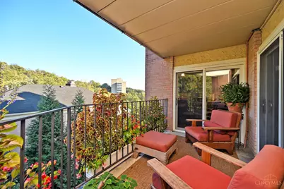 880 Rue De La Paix #A28, Cincinnati, OH 45220 - Photo 9