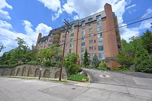 880 Rue De La Paix, Cincinnati, OH 45220 - Photo 3