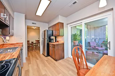 880 Rue De La Paix #A28, Cincinnati, OH 45220 - Photo 19