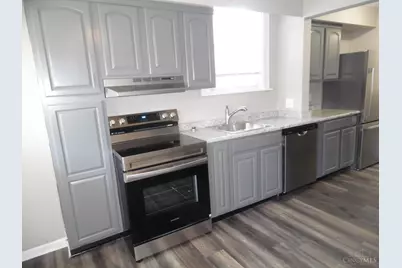 4379 W Eighth Street, Cincinnati, OH 45205 - Photo 9