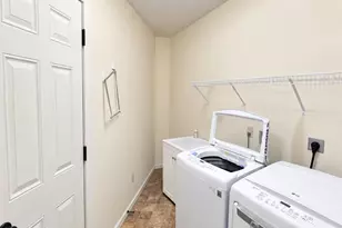 5316 Vly Vw Dr, Hamilton Township, OH 45152 - Photo 9