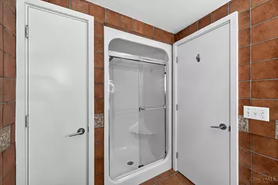 1104 St Paul Place, Cincinnati, OH 45202 - Photo 33