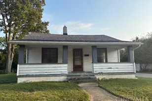 2302 Coronette Ave, Dayton, OH 45414 - Photo 1
