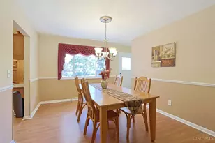 8410 Sunrise Ave, Springfield Township, OH 45231 - Photo 11