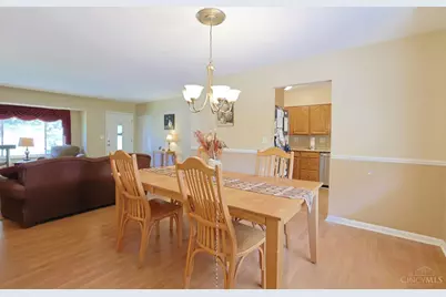 8410 Sunrise Avenue, Springfield Township, OH 45231 - Photo 13