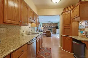 8410 Sunrise Ave, Springfield Township, OH 45231 - Photo 15