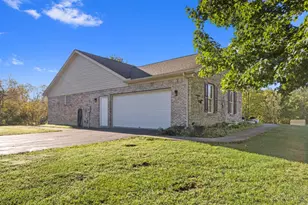 5246 Smokey Rd, Jackson Township, OH 45176 - Photo 9