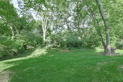 281 Carriage Circle Drive, Springdale, OH 45246 - Photo 27