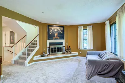 281 Carriage Circle Drive, Springdale, OH 45246 - Photo 5
