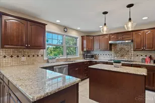 3834 Foxtail Ln, Miami Township, OH 45248 - Photo 9
