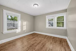 2949 Mignon Ave, Cincinnati, OH 45211 - Photo 17