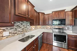 1118 Hayward Cir, Miami Township, OH 45150 - Photo 15