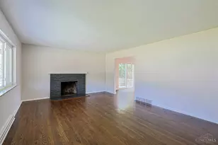 2079 Arrowood Pl, Springfield Township, OH 45231 - Photo 11