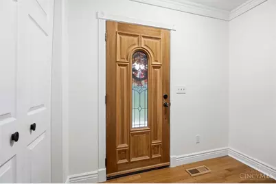 604 Wards Corner Road, Miami Township, OH 45140 - Photo 7
