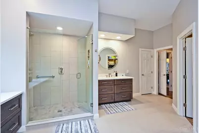 8229 Sweet Briar Court, Liberty Township, OH 45044 - Photo 33