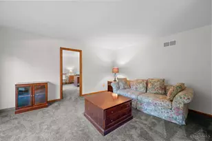 1275 Avalon Dr, Hamilton Township, OH 45039 - Photo 7