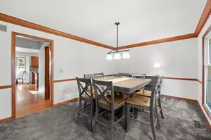 1275 Avalon Dr, Hamilton Township, OH 45039 - Photo 9