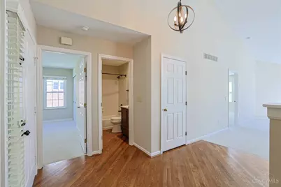 5690 Windridge View, Columbia Township, OH 45243 - Photo 5