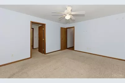 884 Waynoka Dr, Jackson Township, OH 45171 - Photo 29