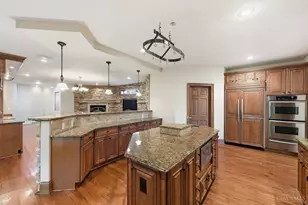 7096 Hollywood Dr, West Chester, OH 45069 - Photo 15