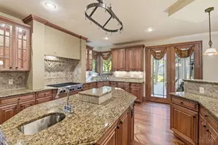 7096 Hollywood Dr, West Chester, OH 45069 - Photo 11