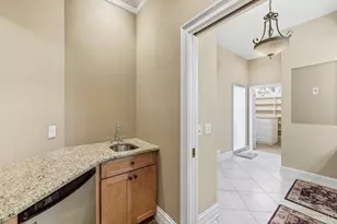 7096 Hollywood Dr, West Chester, OH 45069 - Photo 29