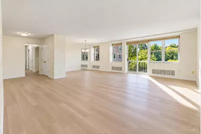 2444 Madison Road #408, Cincinnati, OH 45208 - Photo 11