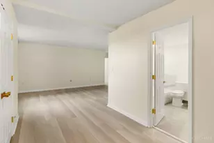 2444 Madison Rd, Cincinnati, OH 45208 - Photo 21