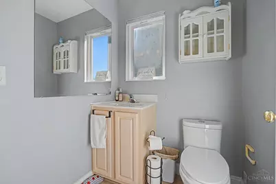 1248 Carriage Hill Lane, Hamilton, OH 45013 - Photo 11