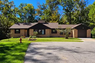 721 Ridgewood Ln, Miami Township, OH 45150 - Photo 1