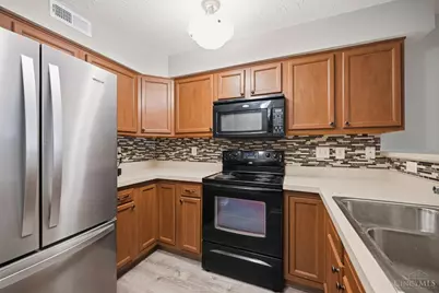 637 Heritage Square, Harrison, OH 45030 - Photo 3