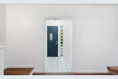 2710 Carroll Avenue, Cincinnati, OH 45248 - Photo 3