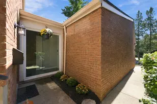 3760 Ashworth Dr, Cincinnati, OH 45208 - Photo 3