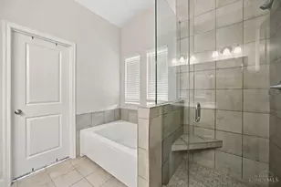 969 Crestpoint Ct, Union Township, OH 45245 - Photo 31