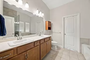 969 Crestpoint Ct, Union Township, OH 45245 - Photo 29