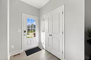 969 Crestpoint Ct, Union Township, OH 45245 - Photo 3