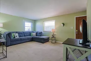 9313 Montoro Dr, Springfield Township, OH 45231 - Photo 7