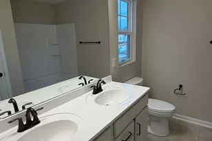7241 Grandpoint Dr, West Chester, OH 45069 - Photo 17